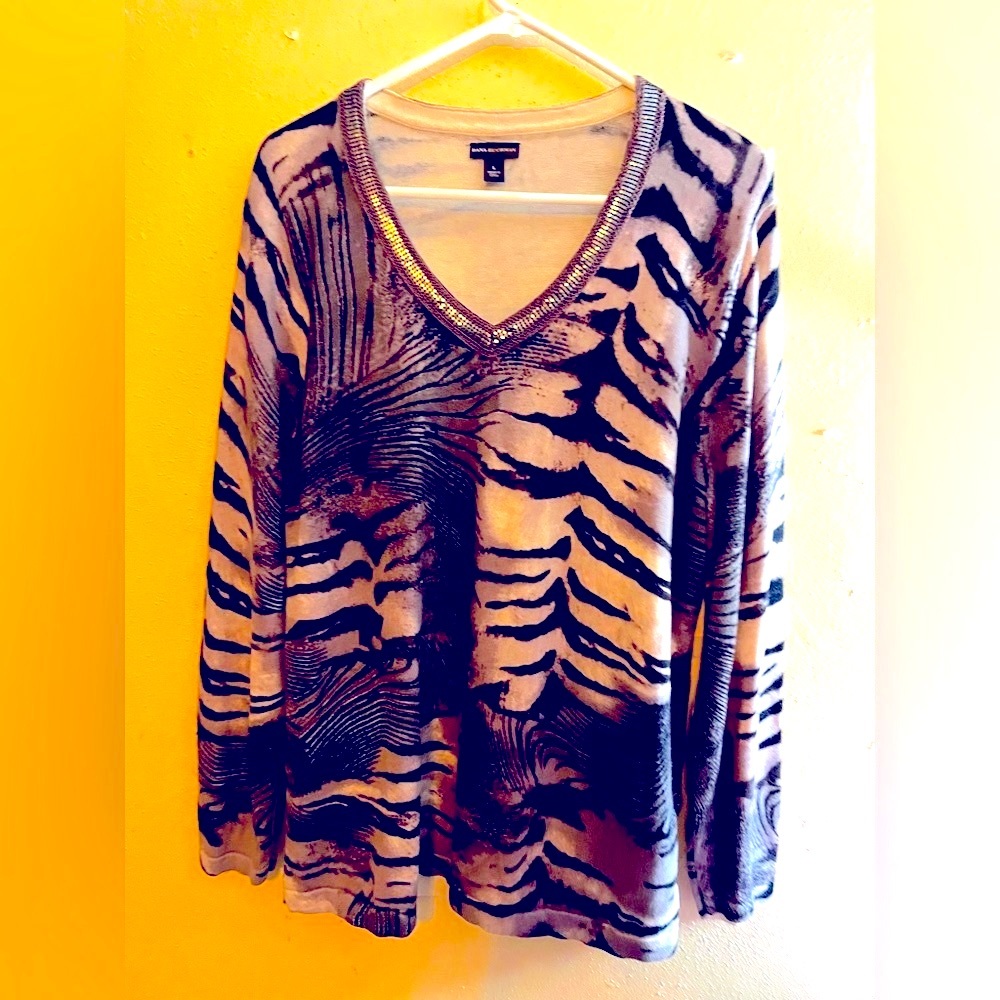 Dana Buchman Animal Print Sweater, Metallic on Large V Neck, Size Large